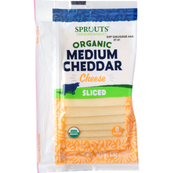 Sprouts Organic Medium Cheddar Sliced Cheese